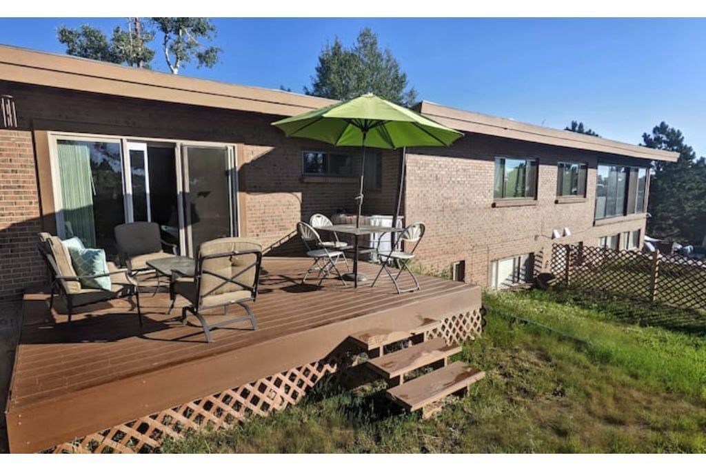 Photo of Outdoor in Golden