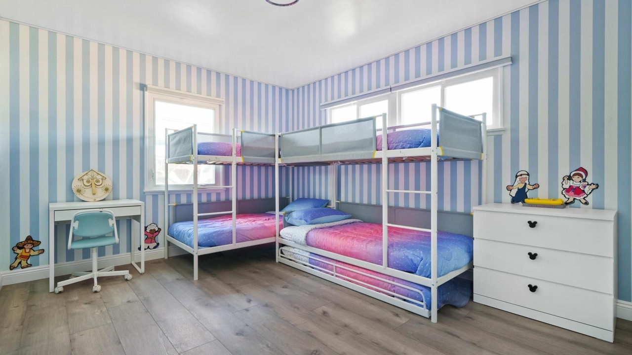 Photo of Bedroom in Anaheim Resort