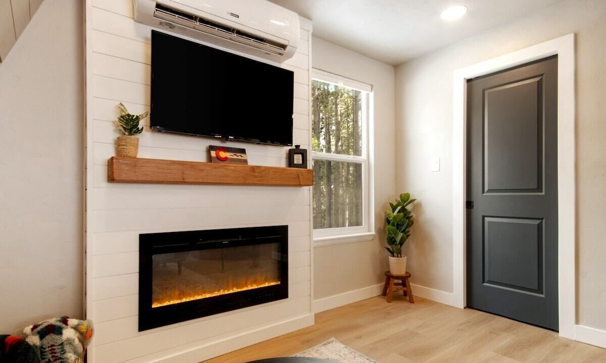 Photo of Livingroom in Evergreen