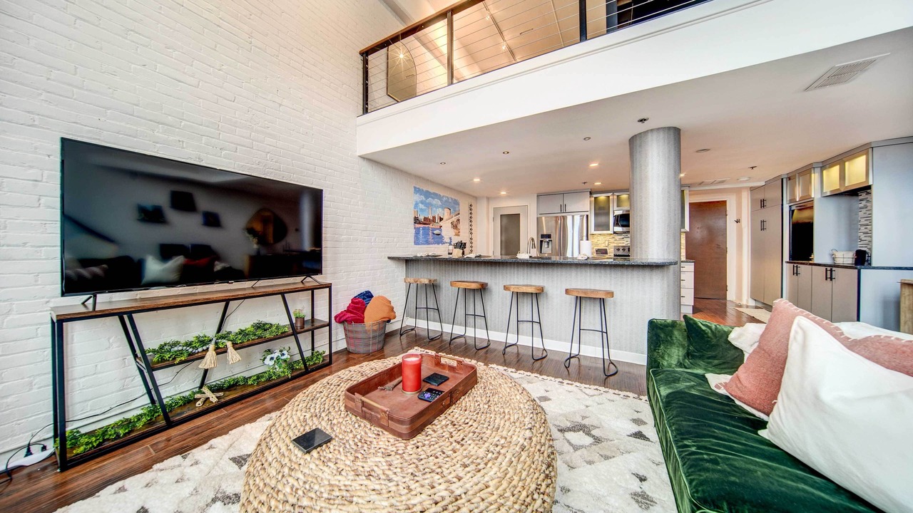 Photo of Livingroom in Downtown Cleveland