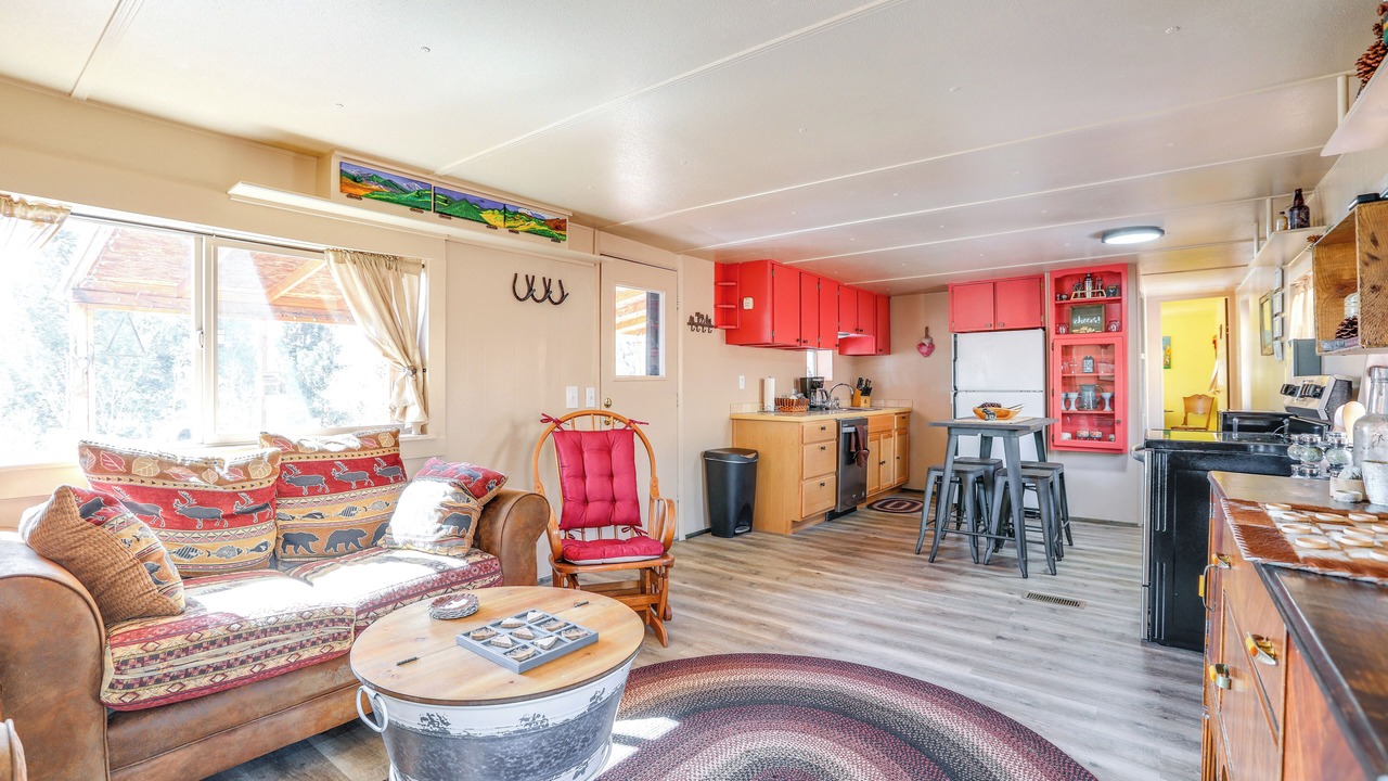 Photo of Livingroom in Cripple Creek