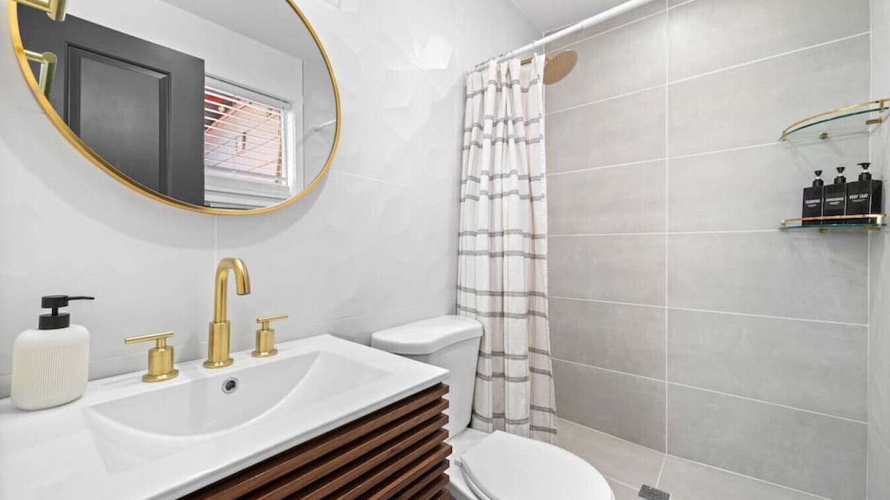 Photo of Bathroom in Alta Vista Area