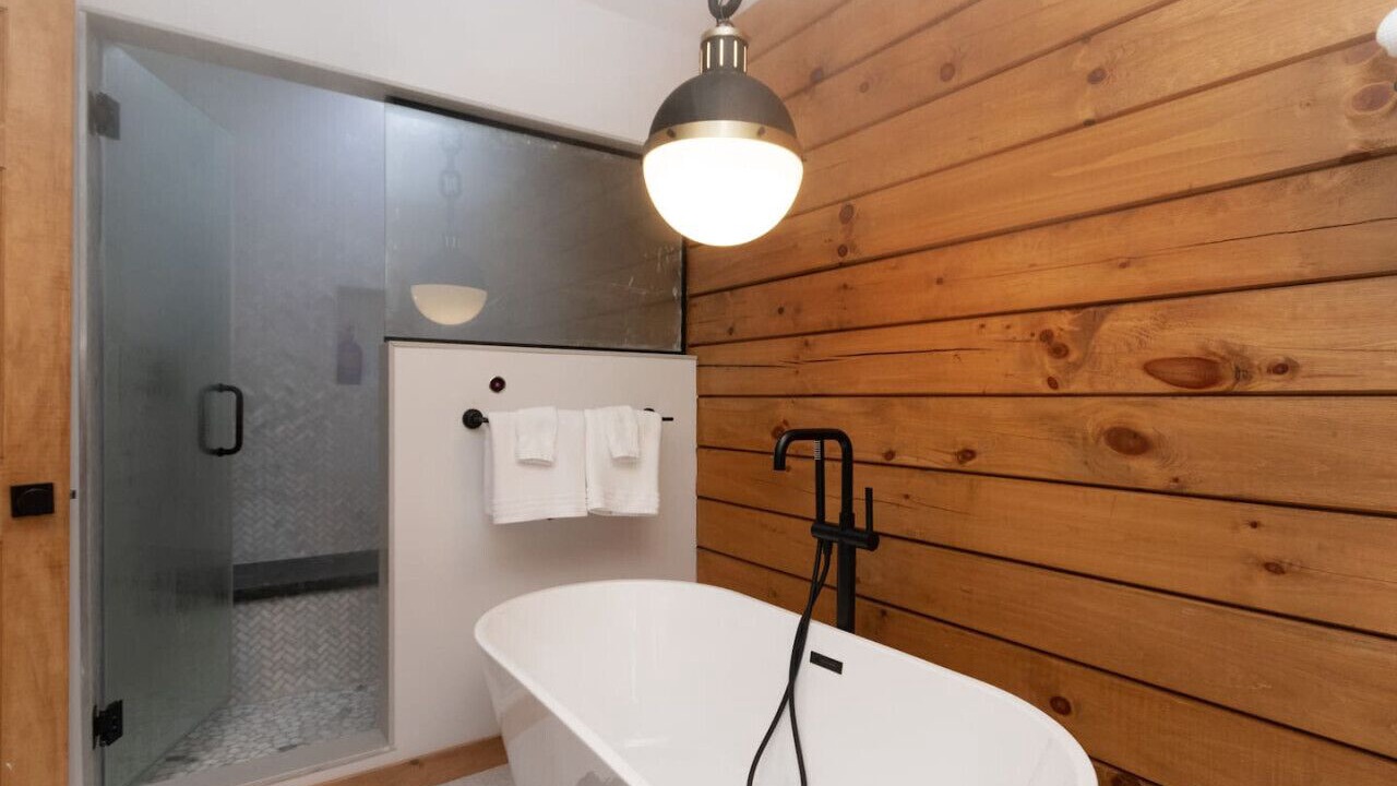 Photo of Bathroom in Hunter