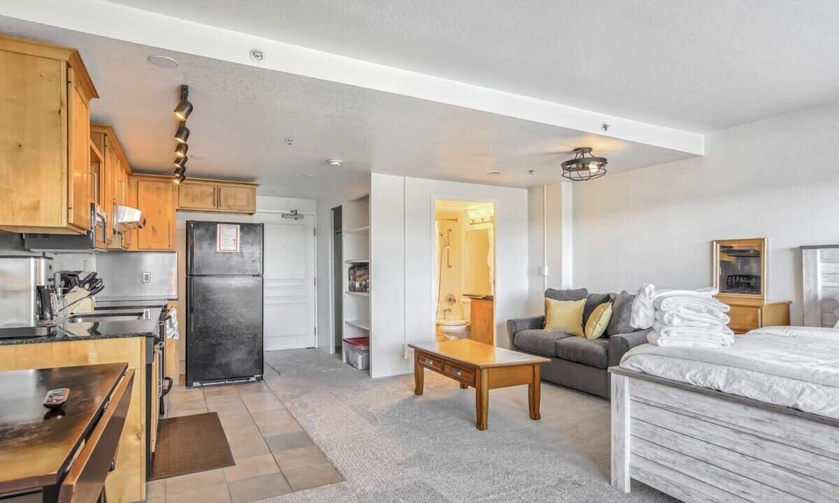 Photo of Bedroom in Central Colorado Springs