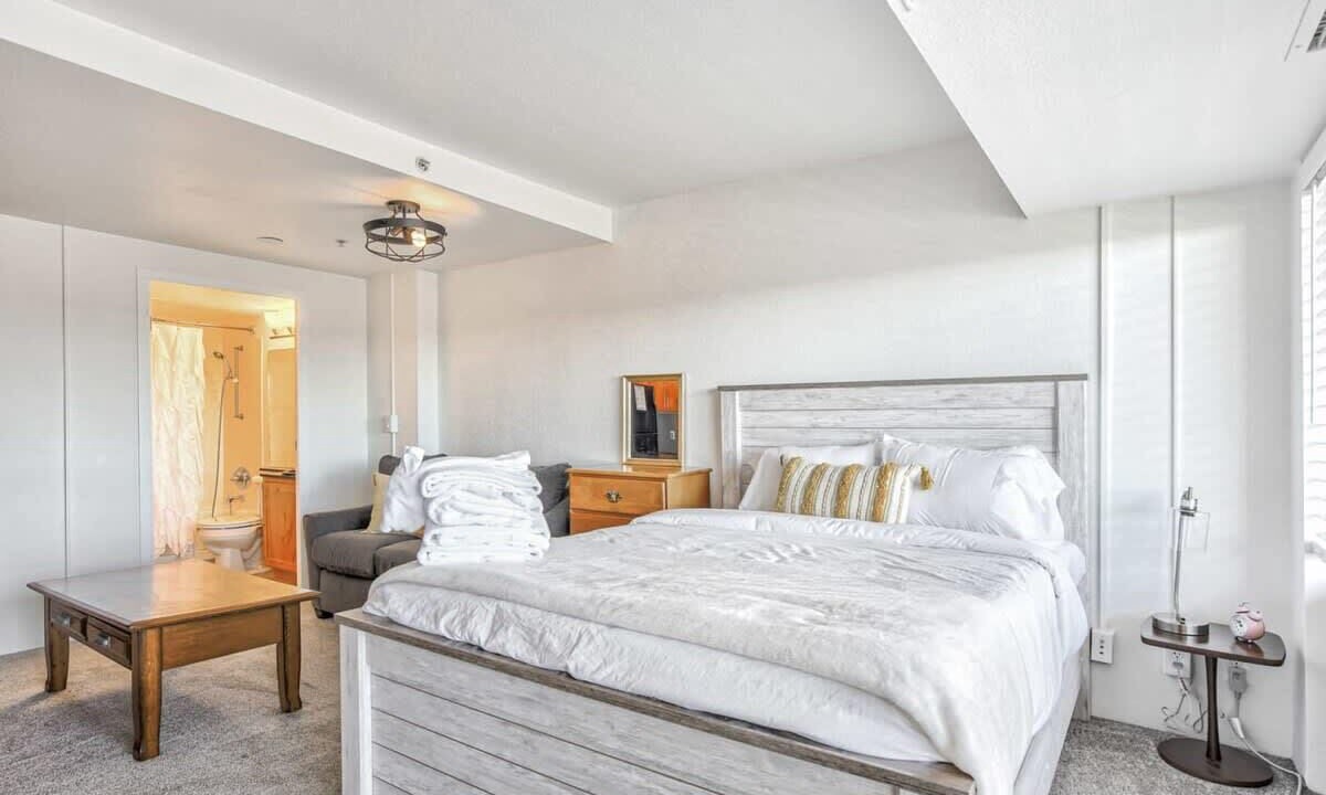 Photo of Bedroom in Central Colorado Springs