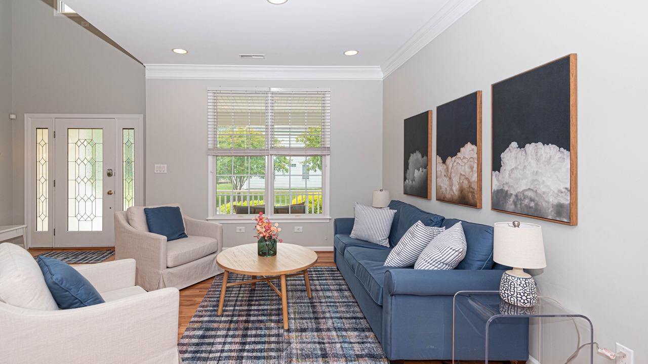 Photo of Livingroom in Bayside