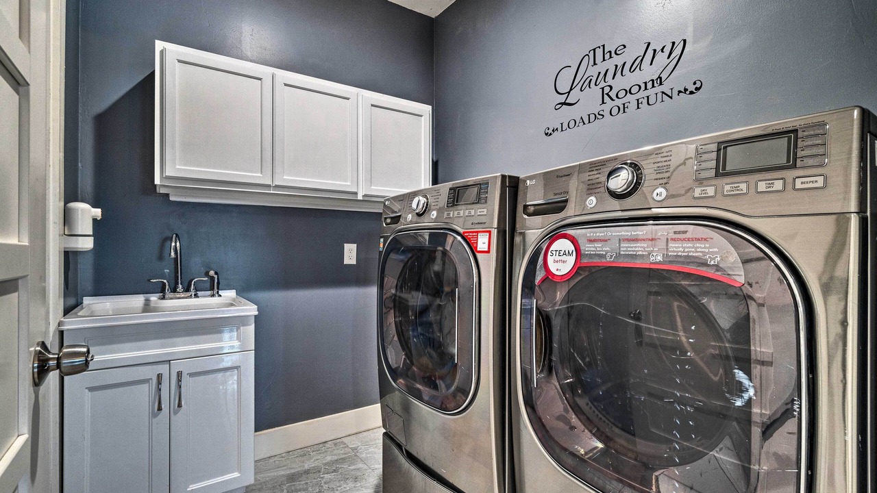Photo of Bedroom in Comanche Trail Estates