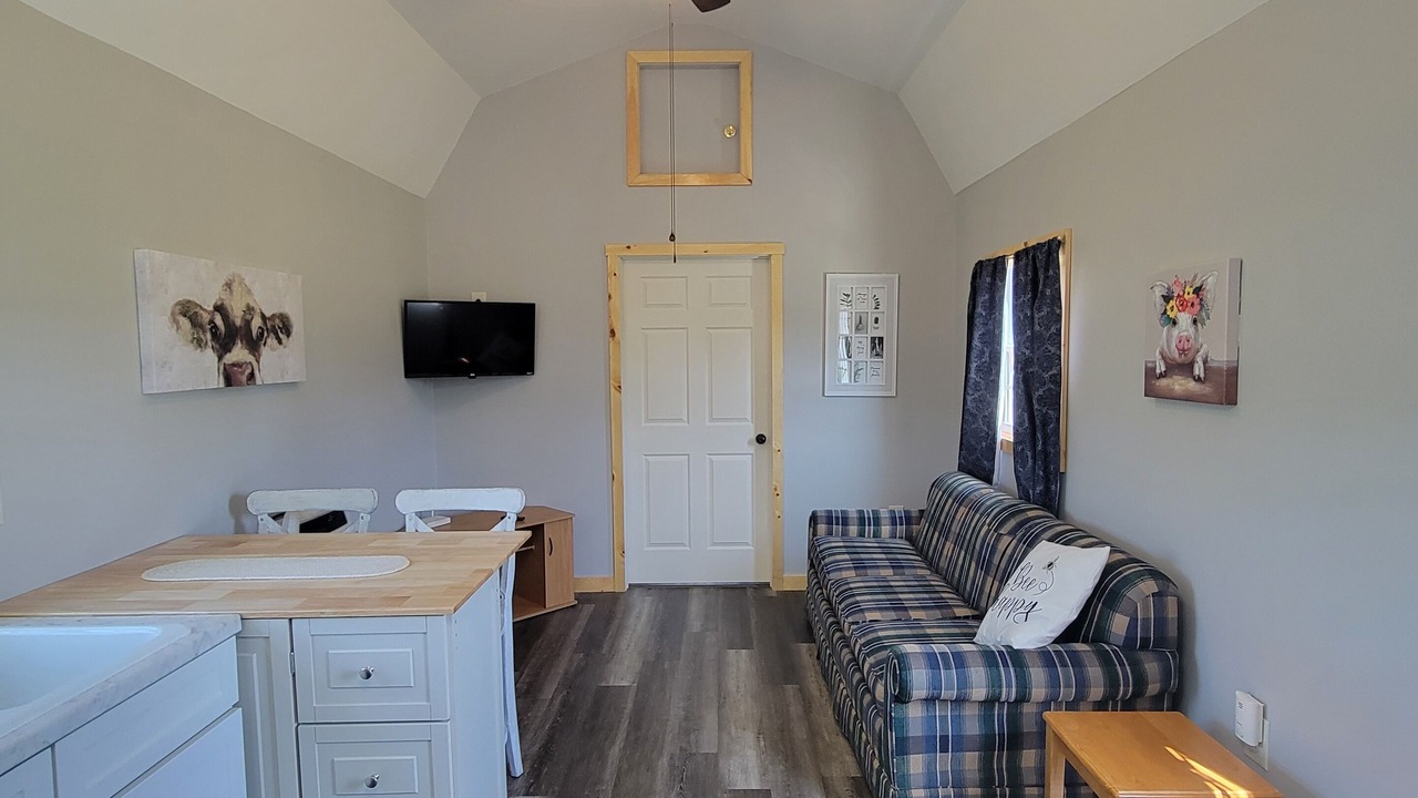 Photo of Livingroom in French Creek