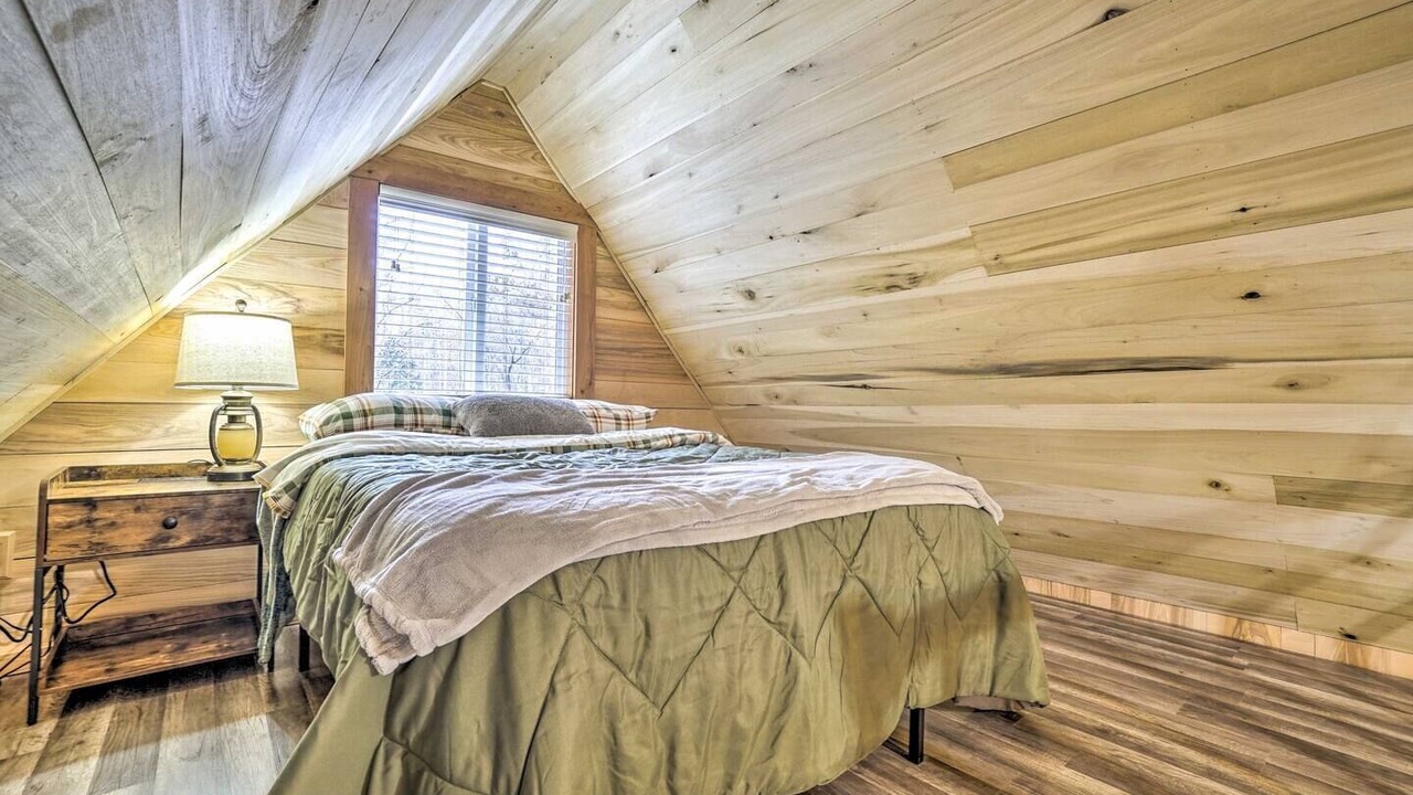 Photo of Bedroom in Gallipolis Ferry