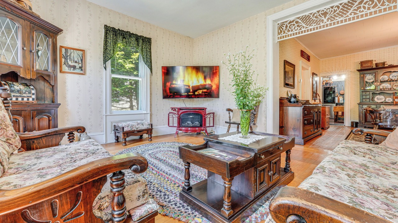 Photo of Bedroom in Warrensburg