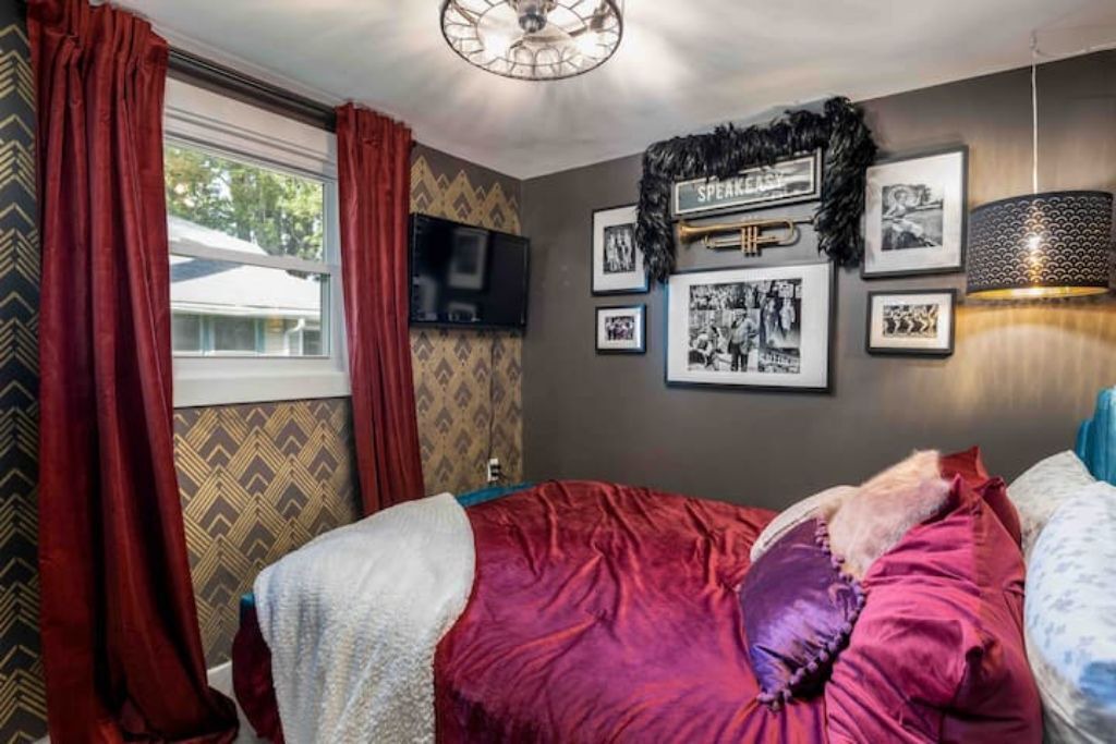 Photo of Bedroom in Lakeview