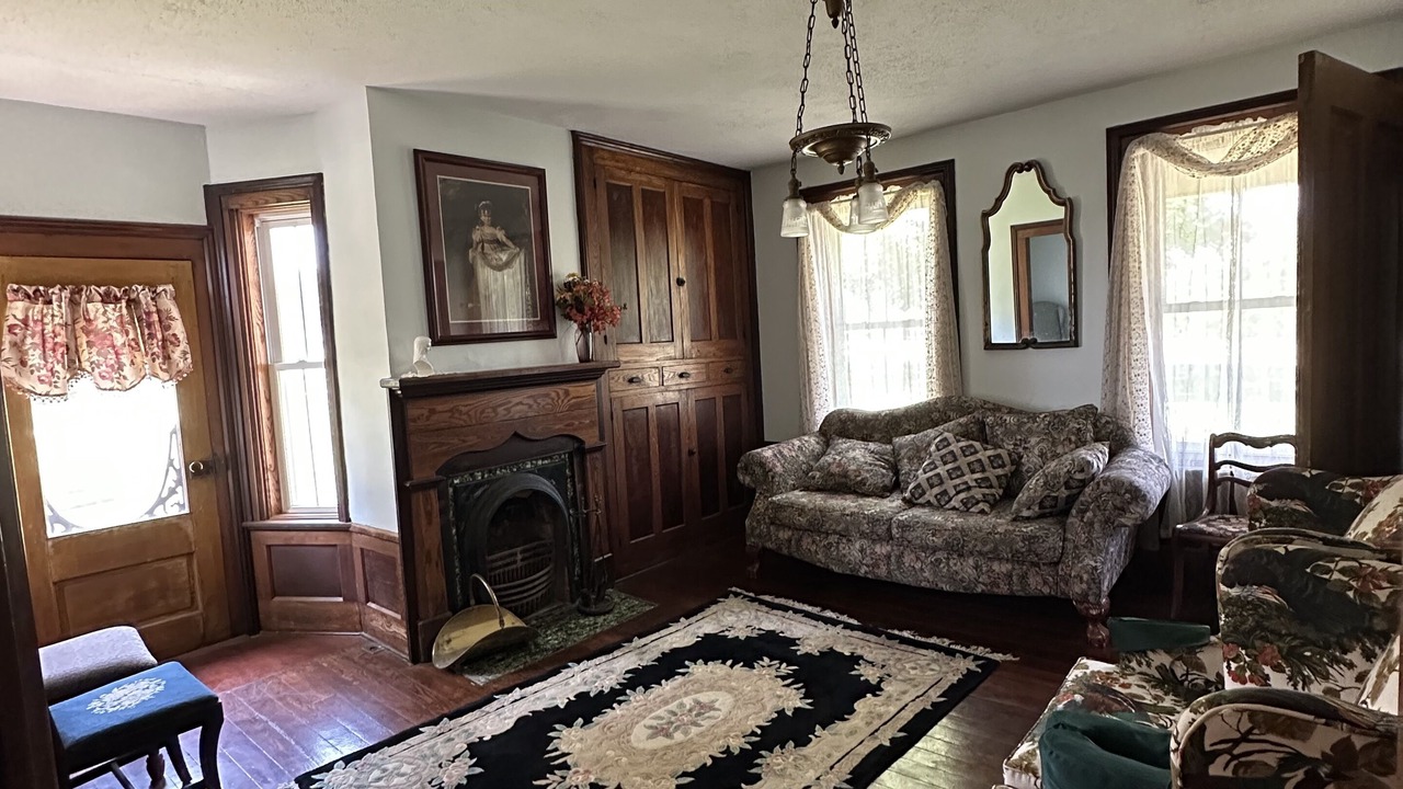 Photo of Livingroom in Glouster