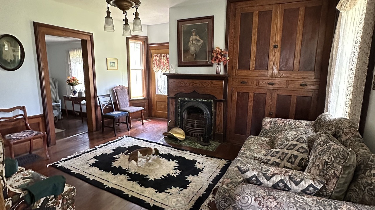 Photo of Livingroom in Glouster
