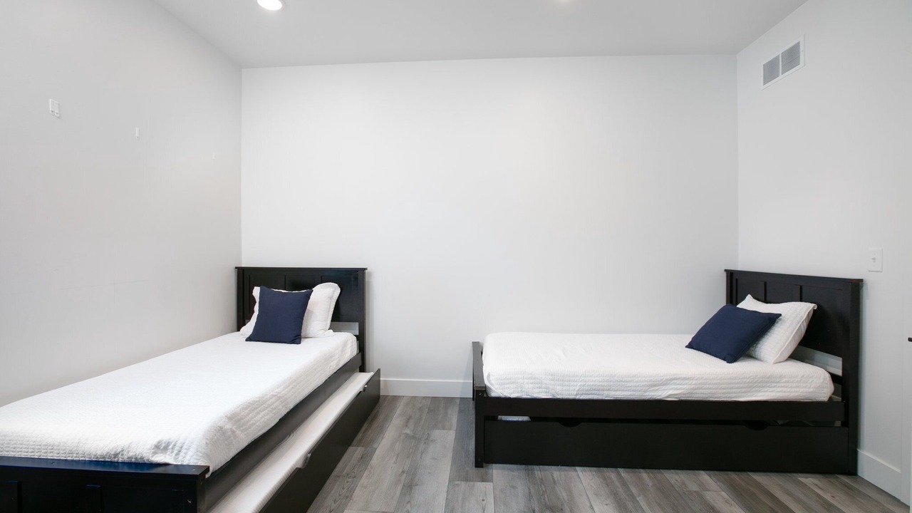 Photo of Bedroom in Niles