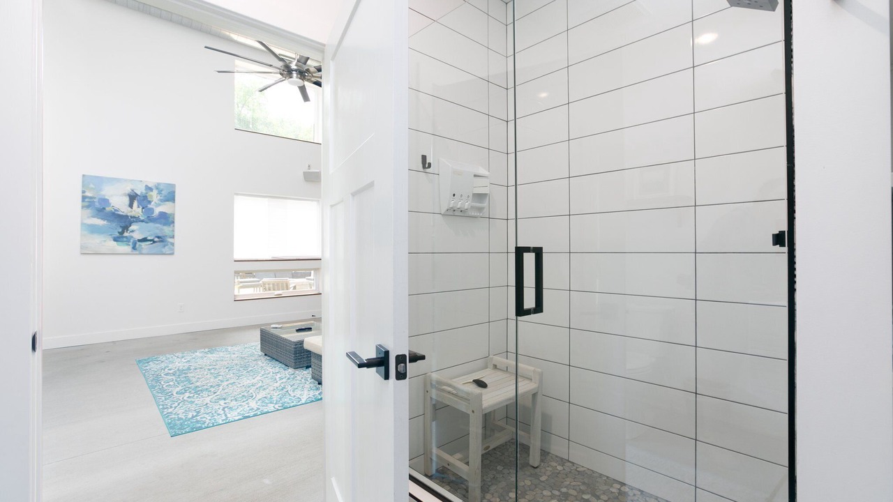 Photo of Bathroom in Niles