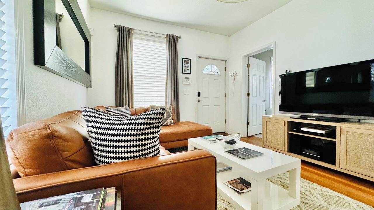 Photo of Livingroom in Villa Park