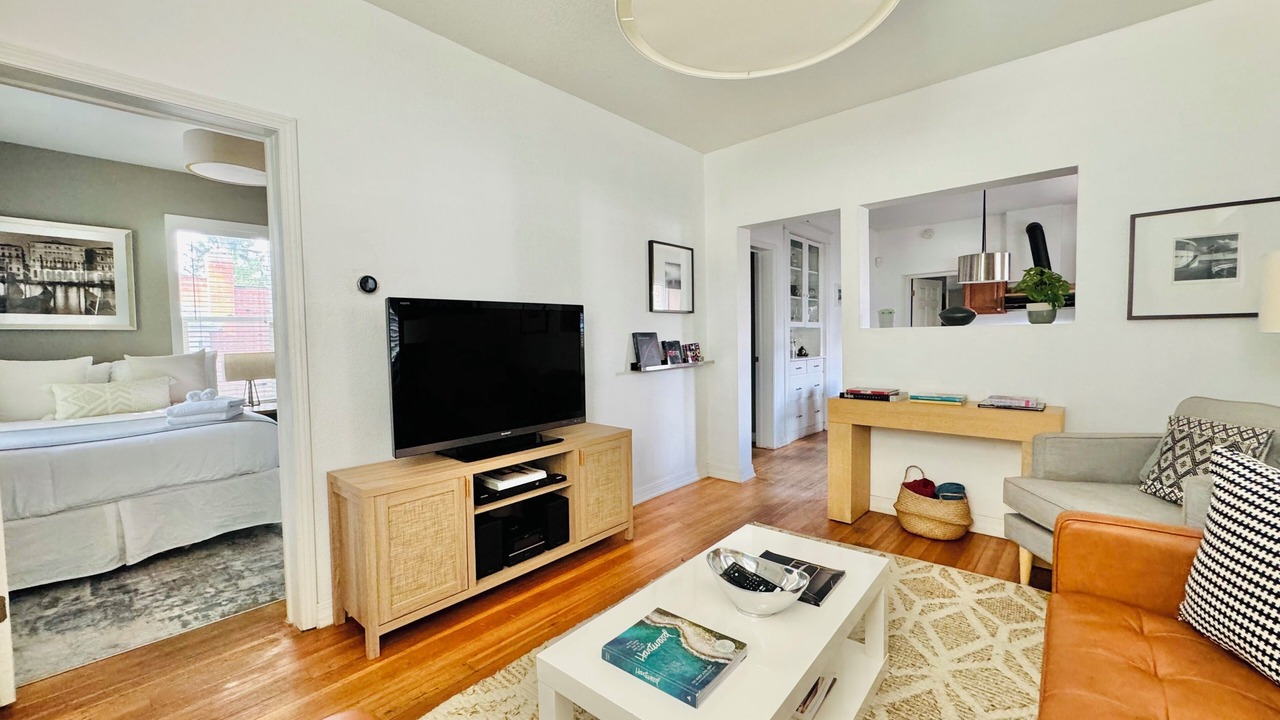 Photo of Bedroom in Villa Park