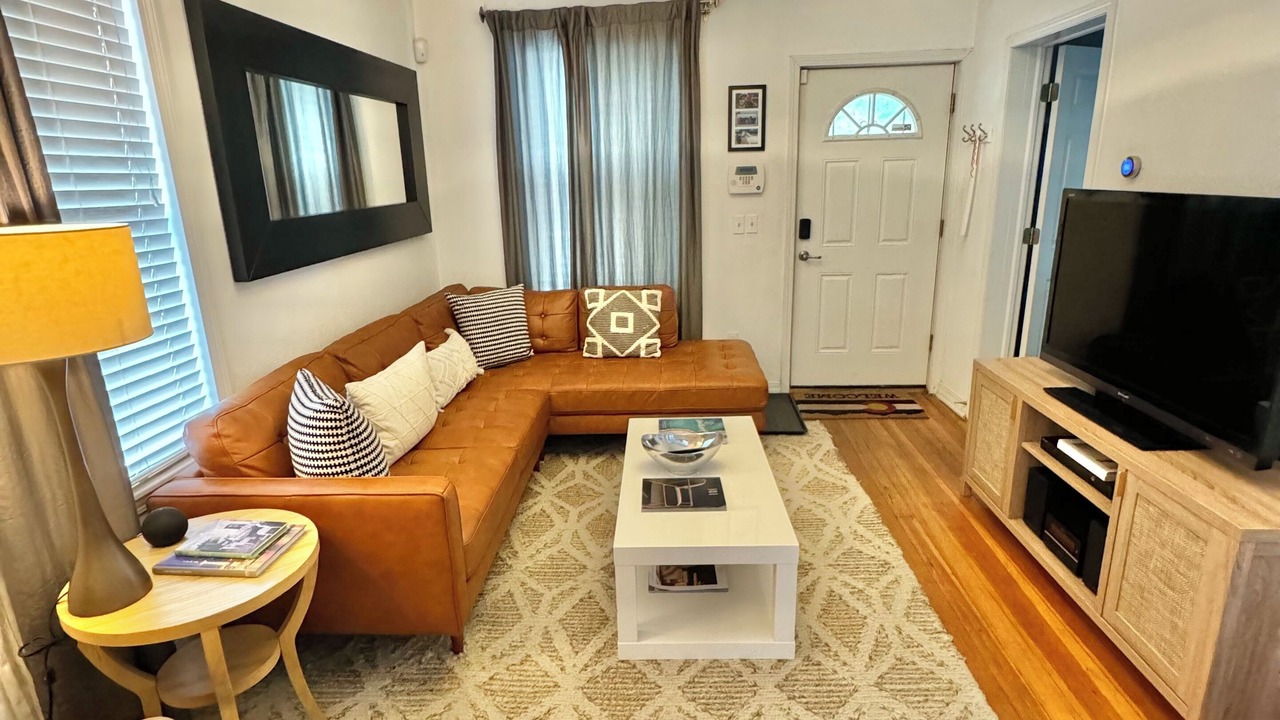 Photo of Livingroom in Villa Park