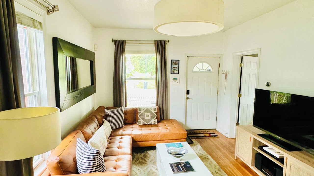 Photo of Livingroom in Villa Park