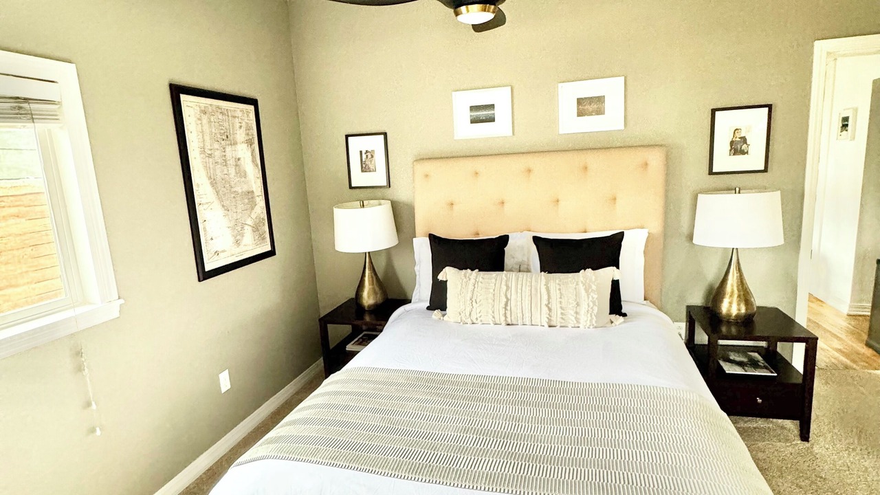 Photo of Bedroom in Villa Park