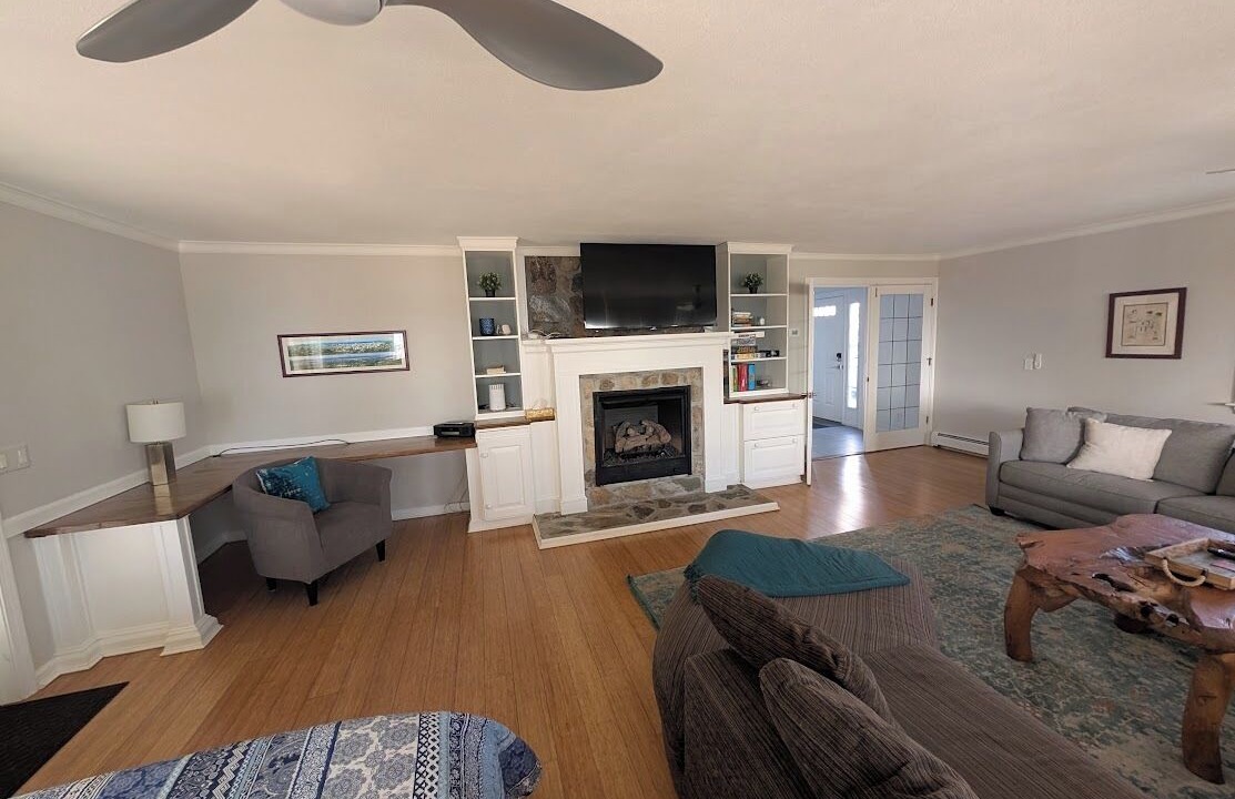 Photo of Livingroom in Kenyon