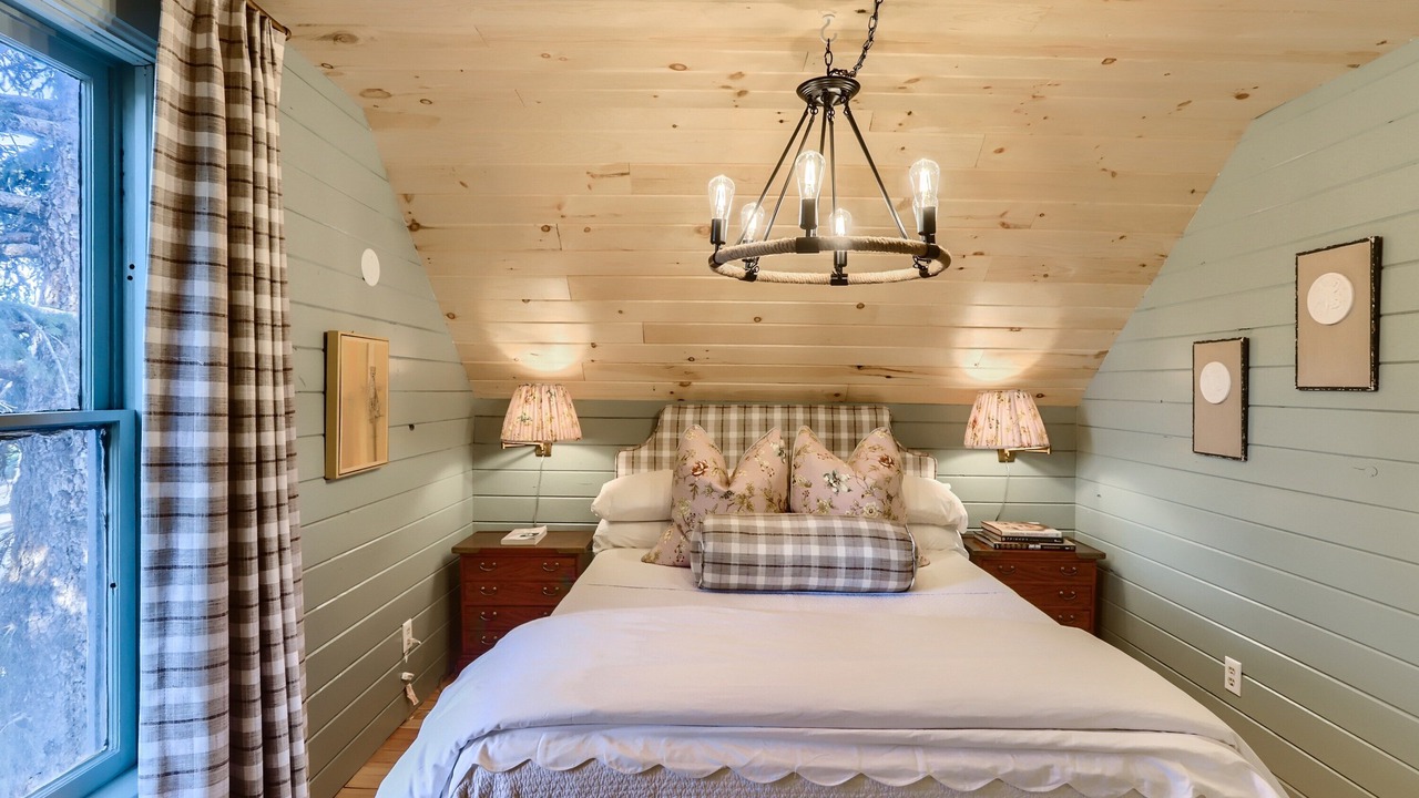 Photo of Bedroom in Lyons