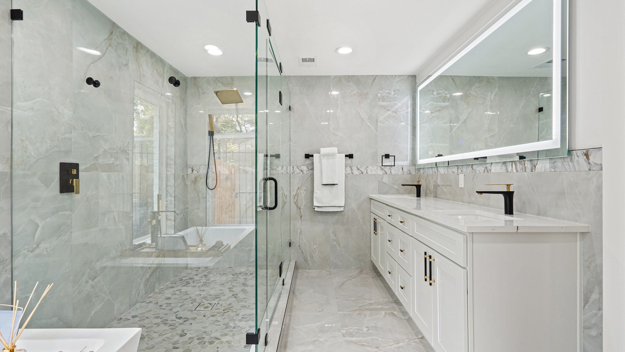 Photo of Bathroom in Allandale