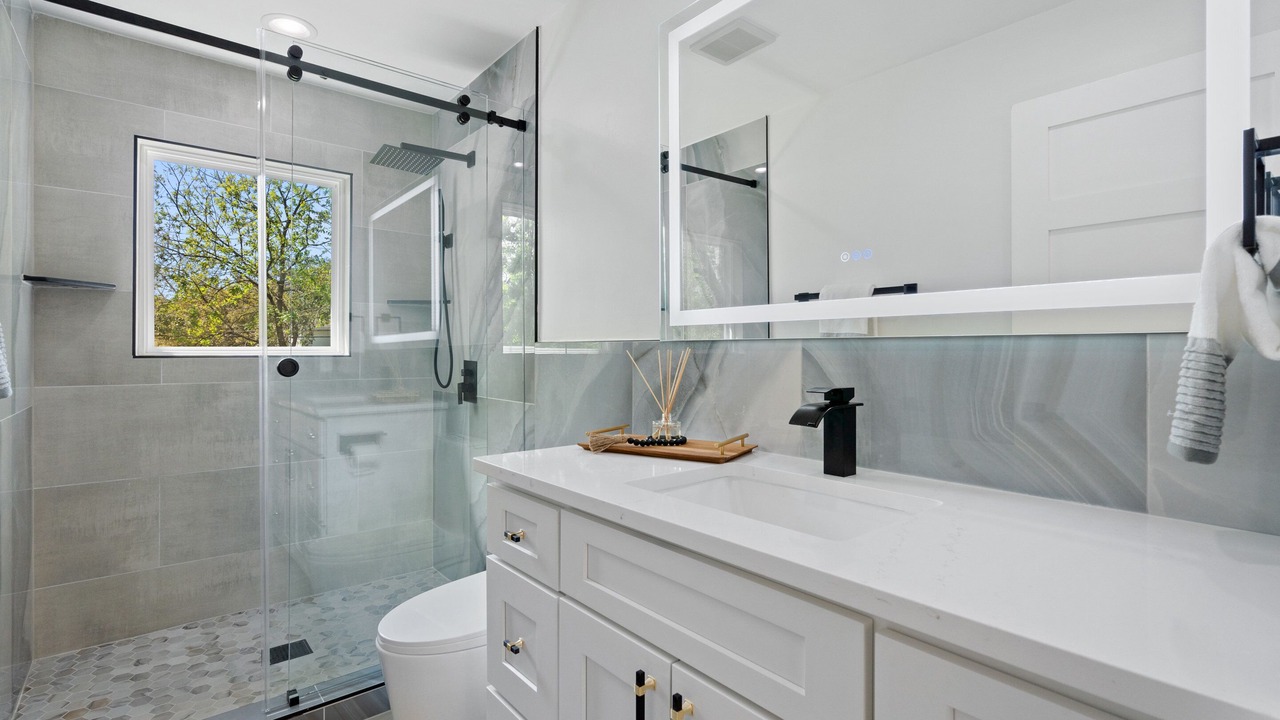Photo of Bathroom in Allandale