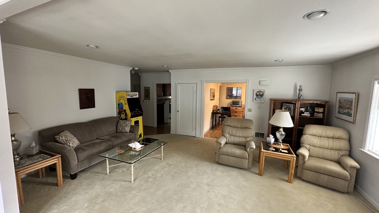 Photo of Bedroom in Winchester Bay