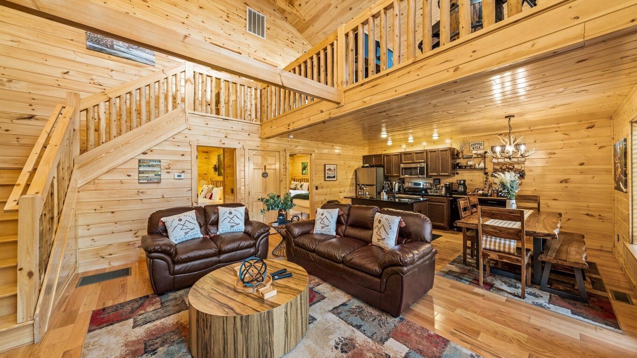 Photo of Bedroom in White Oak Lodge