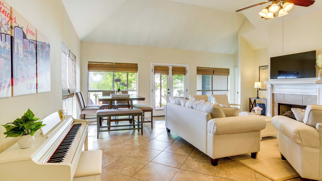 Photo of Livingroom in Slidell