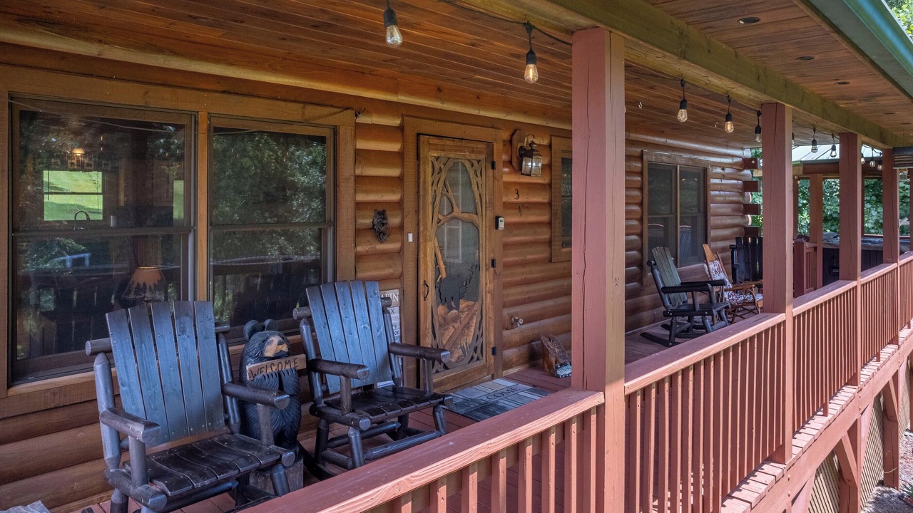 Photo of Patio Balcony in Qualla