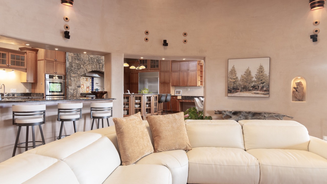 Photo of Livingroom in North Hills
