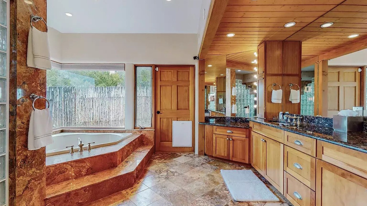 Photo of Bathroom in North Hills