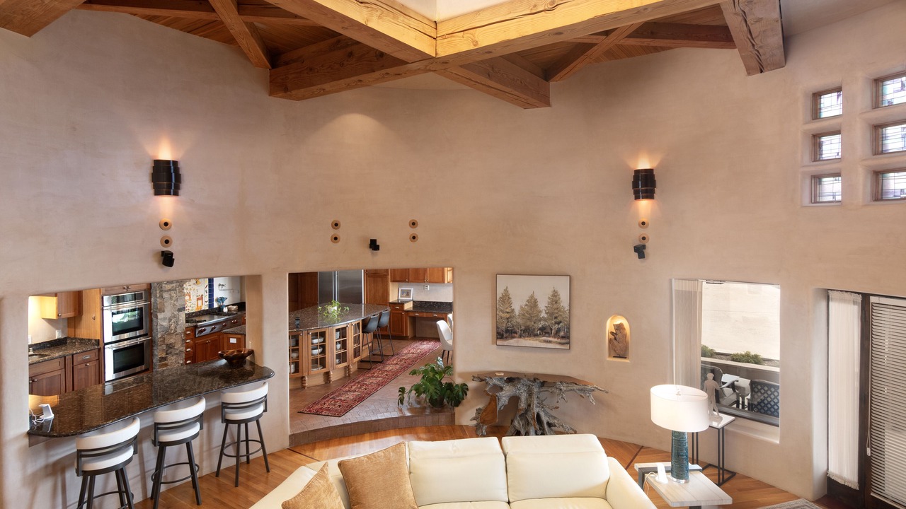 Photo of Livingroom in North Hills
