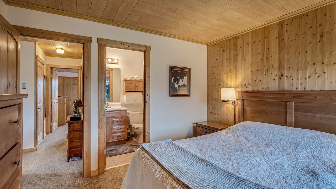 Photo of Bedroom in Clark