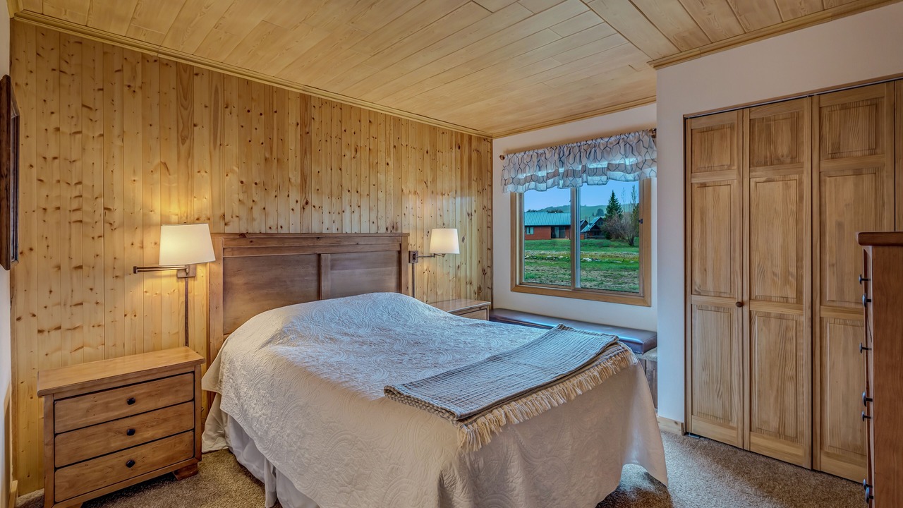Photo of Bedroom in Clark