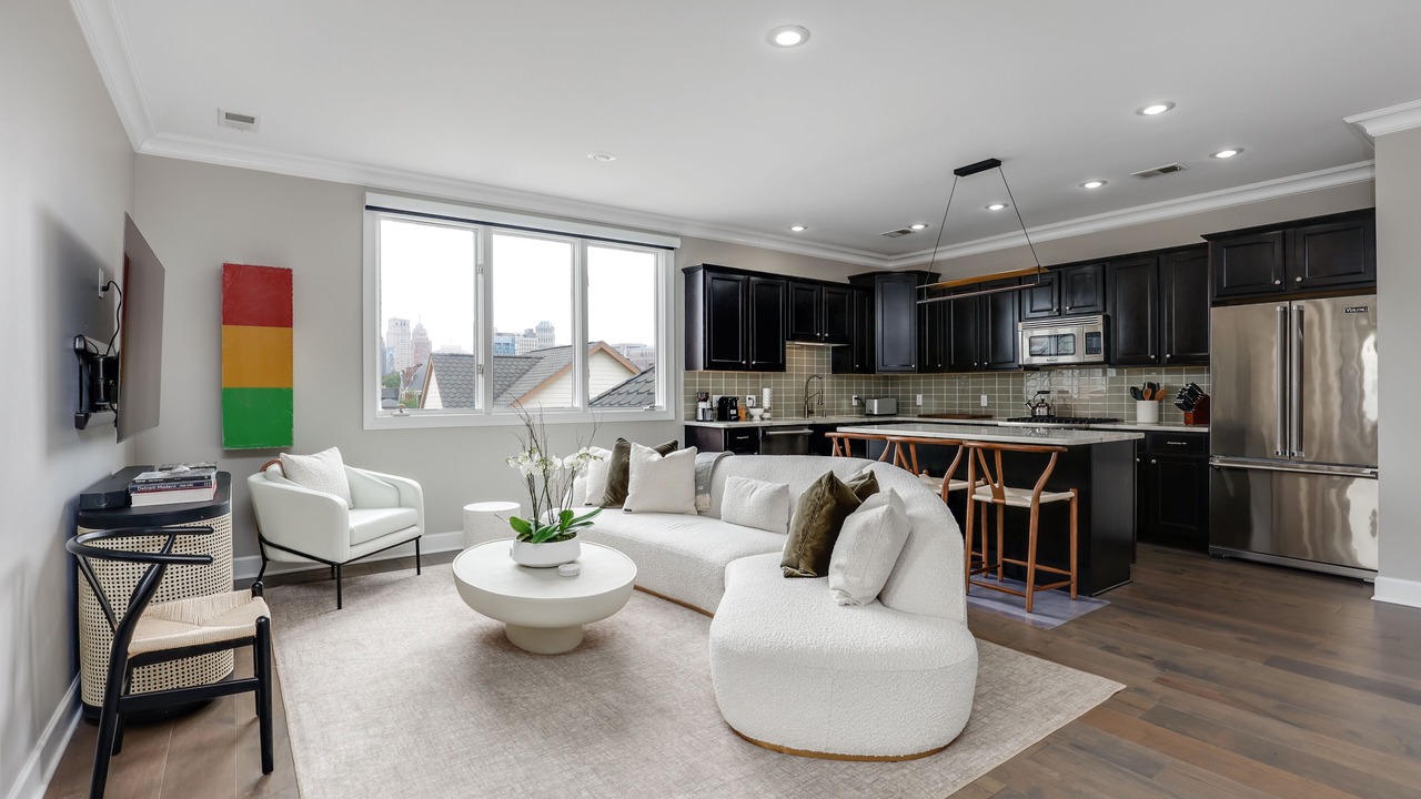 Photo of Livingroom in Midtown