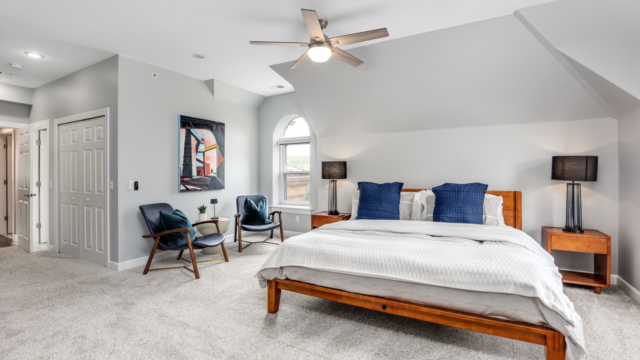 Photo of Bedroom in Midtown