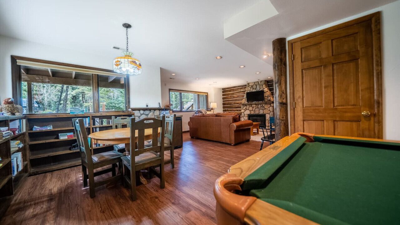 Photo of Livingroom in Aspen Brook