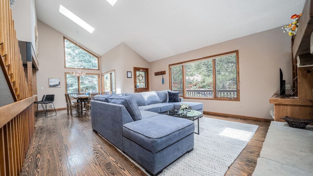 Photo of Livingroom in Aspen Brook