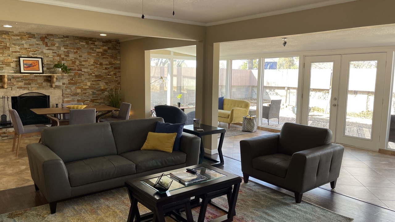 Photo of Livingroom in Northeast Heights