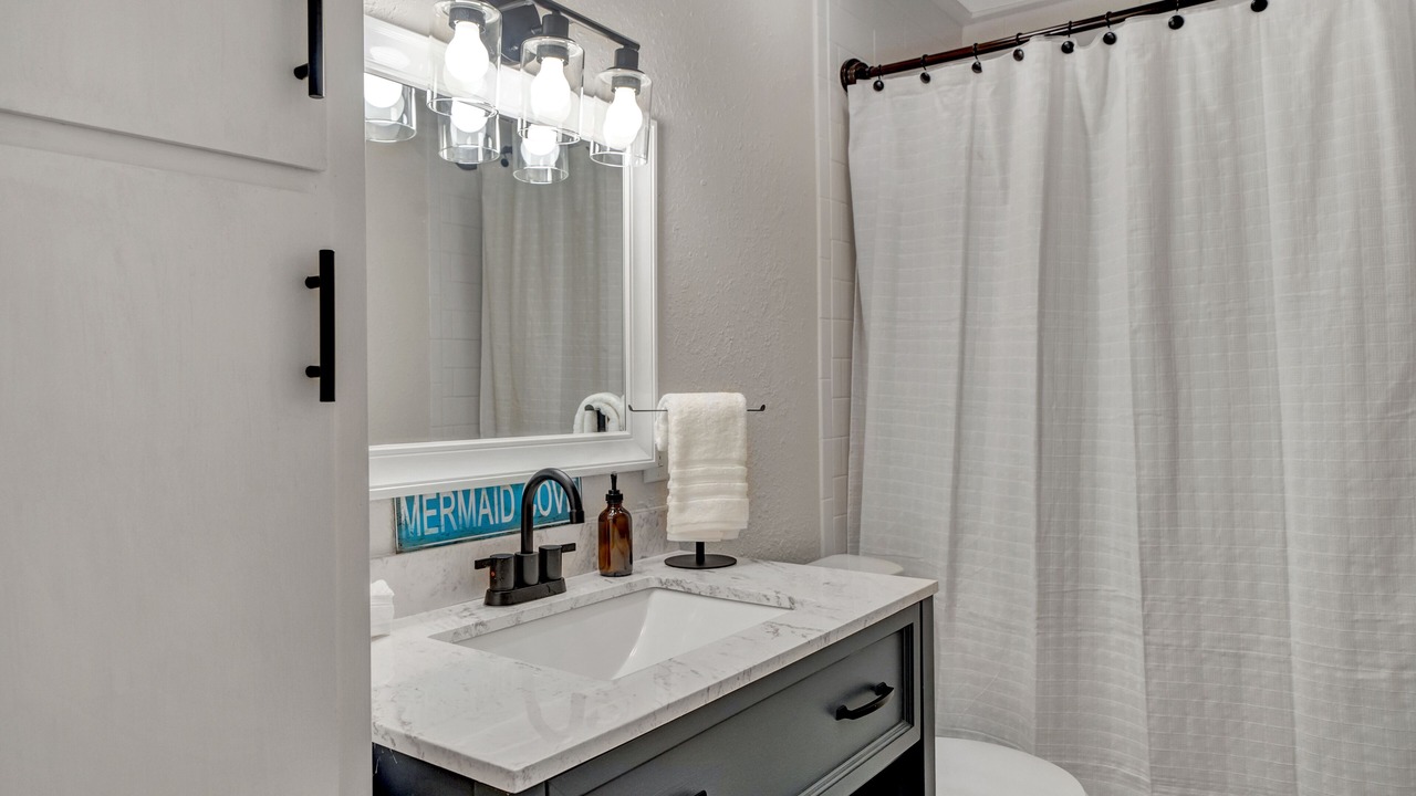 Photo of Bathroom in Flint