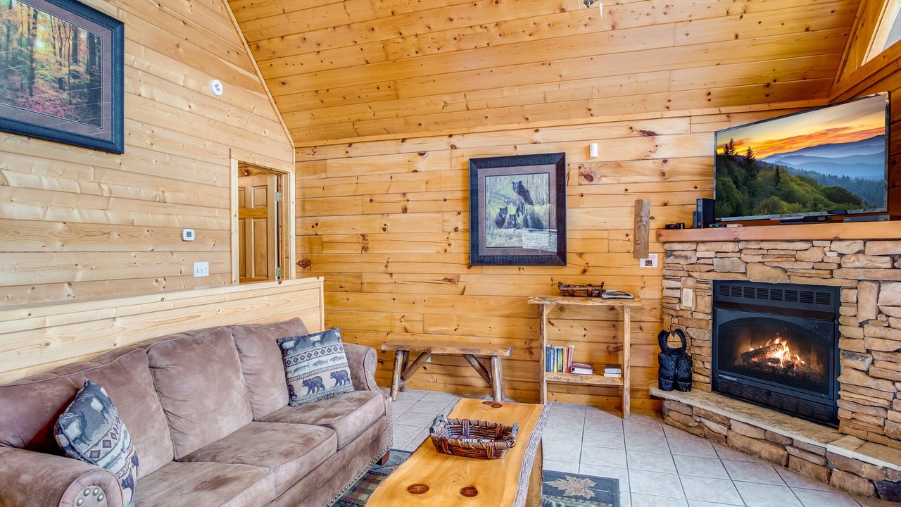 Photo of Livingroom in Black Bear Falls