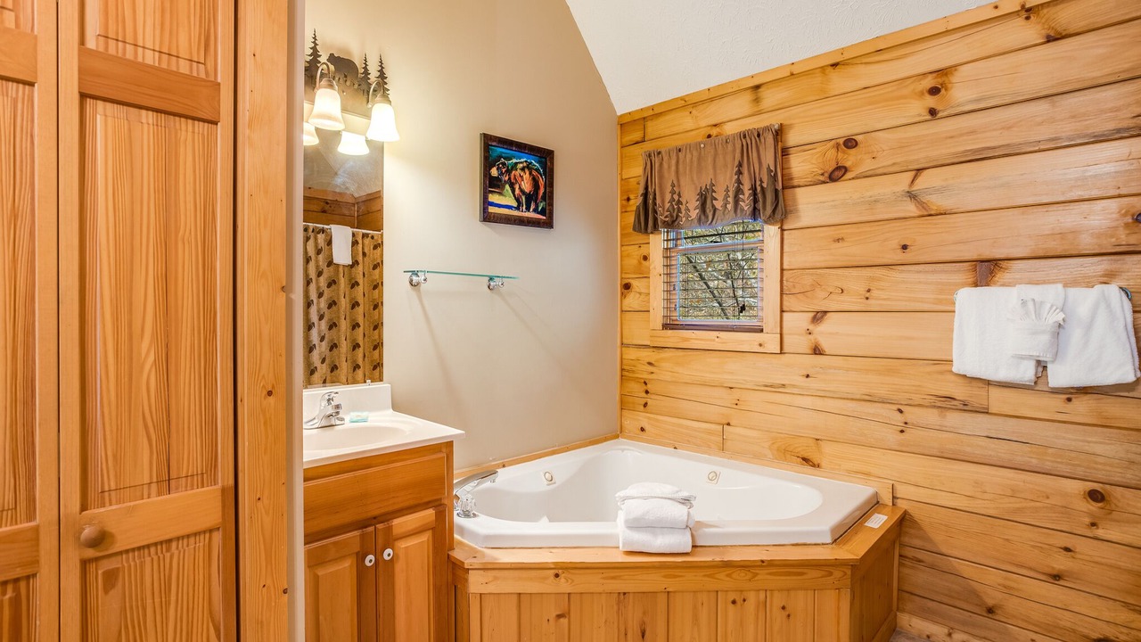 Photo of Bathroom in Black Bear Falls