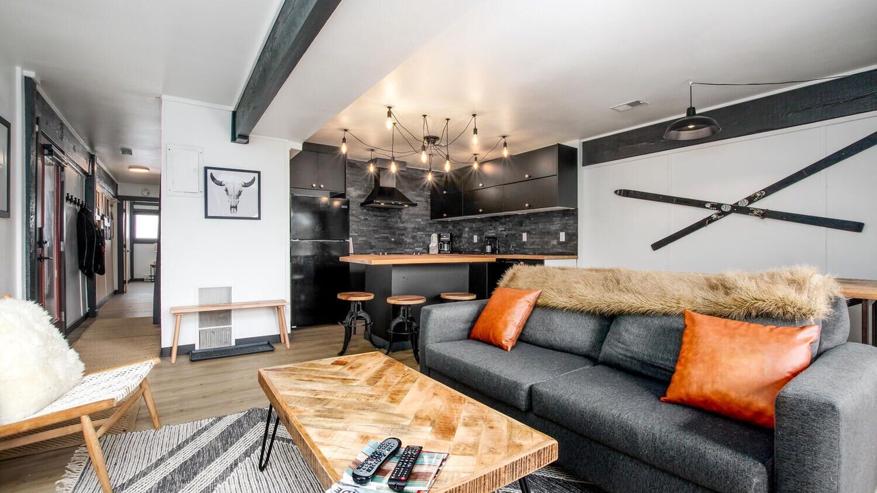 Photo of Livingroom in Dunkin Hill