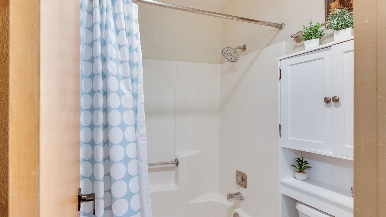Photo of Bathroom in Red River