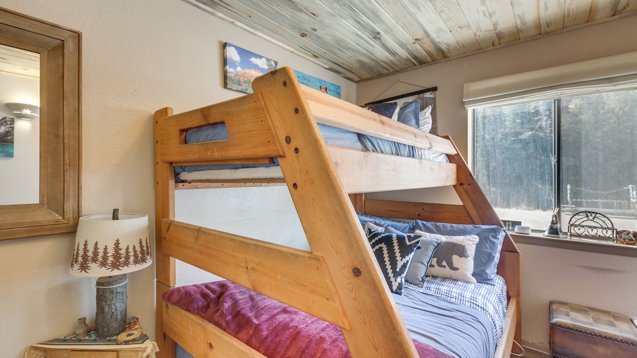 Photo of Bedroom in Red River