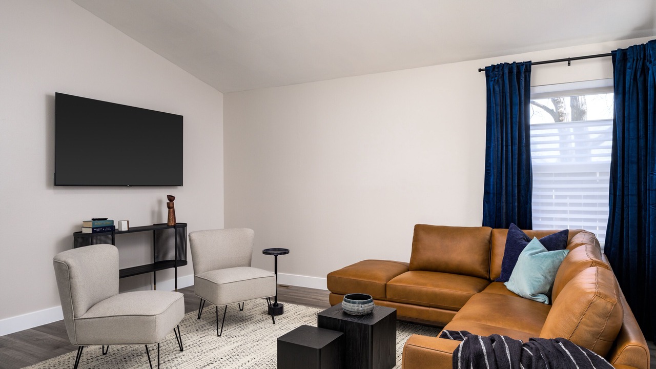 Photo of Livingroom in Englewood