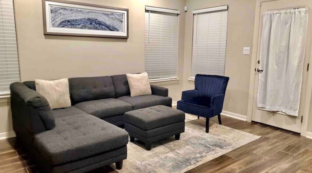 Photo of Livingroom in Edinburg